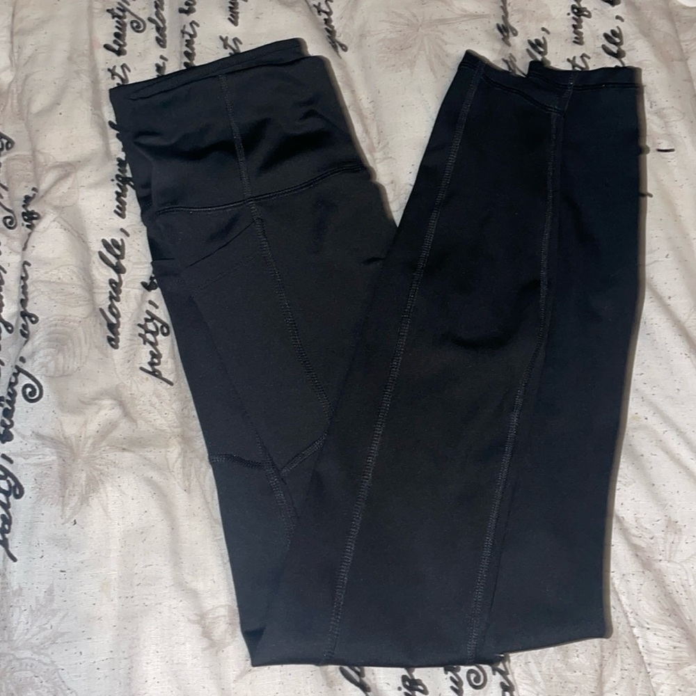 Black leggings WITH pockets